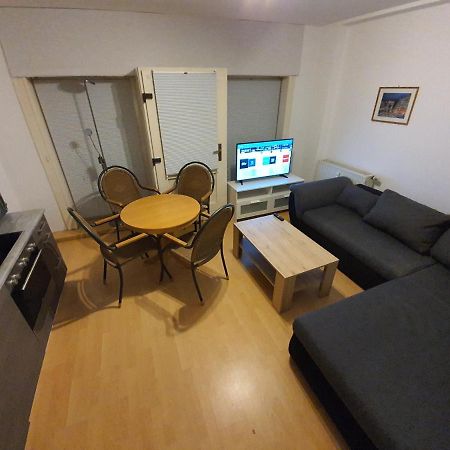 Zentrale 2 Zimmer Eg Wohnung Mit Balkon Lipsko Exteriér fotografie